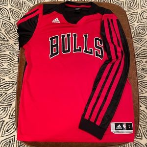 Official Chicago Bulls Warmup Top